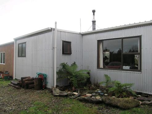 90 Powerhouse Road, Westport