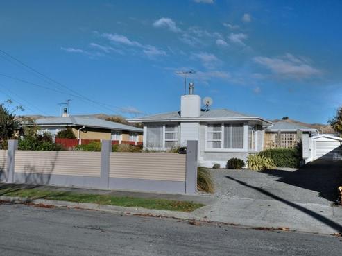 10 Rudd Crescent, Redwoodtown