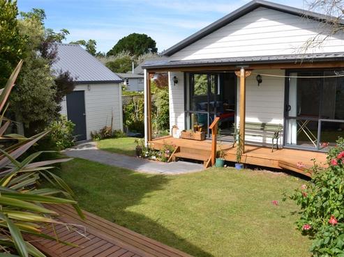 6 Kay Avenue, The Pines Beach