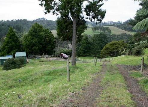 90 Horsman Road, Waitakere