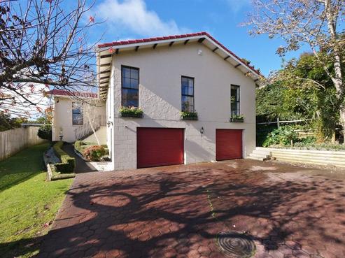 2 Len Brown Place, Pukekohe