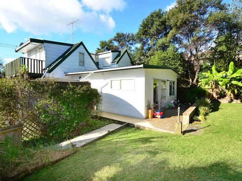 34 Cedar Terrace, Stanmore Bay