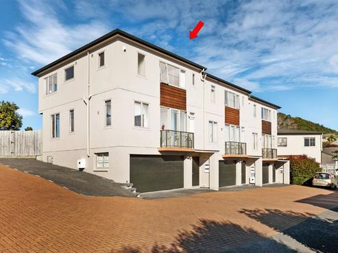 1/32 Fields Parade, Oteha