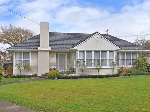 75 Barton Avenue, Heretaunga