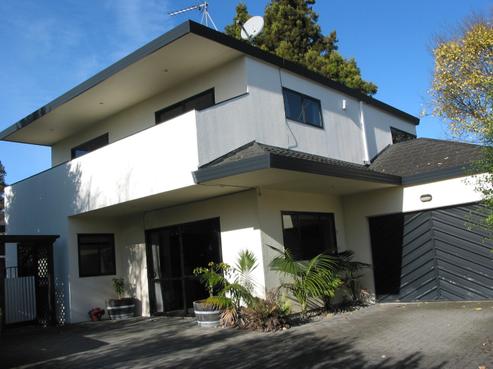 396C River Road, Fairfield