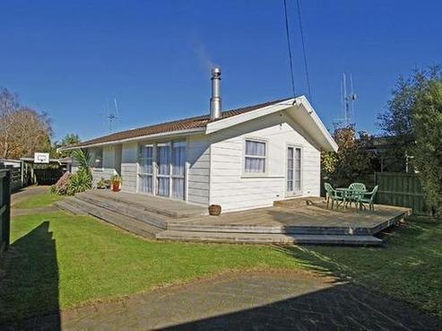 6 Garden Heights Avenue, Glenview