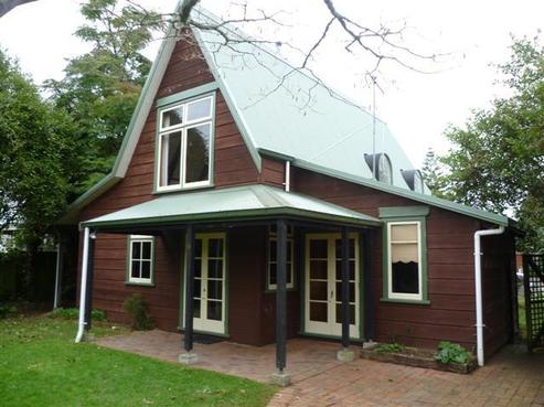 19 Mcdowall Place, Queenwood