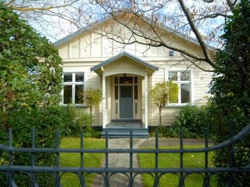 10 Lindsay Street, Havelock North