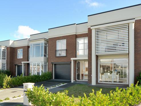 7 Baber Drive, Stonefields