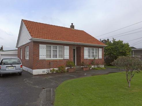 52 Thornycroft Avenue, Epuni