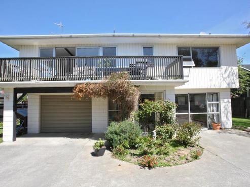 76B Russel Street, Gladstone