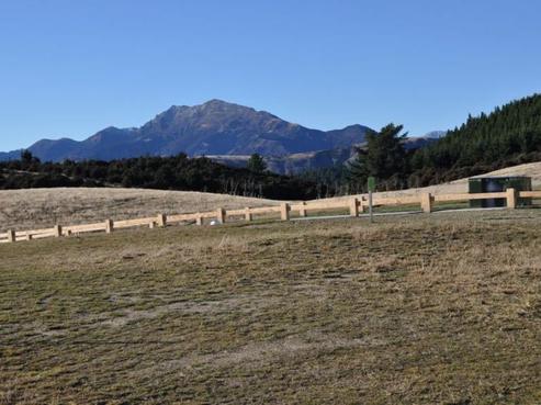 15 Sunnyside Lane, Wanaka
