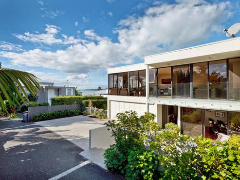 8 Rarere Road, Hauraki