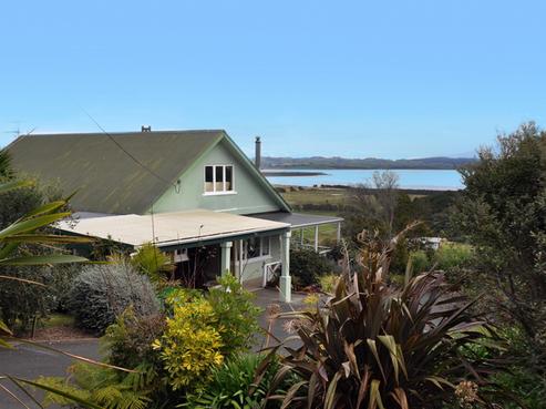 1 Oyster Point Road West, Kaukapakapa