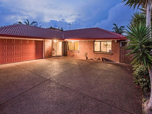 2/52 Channing Crescent, Botany Downs