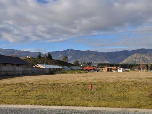8 Hewson Crescent, Lake Hawea