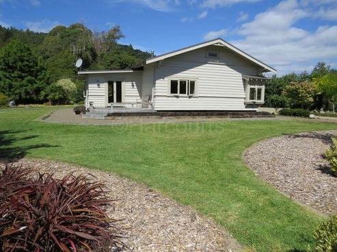 397B Taneatua Road, Taneatua