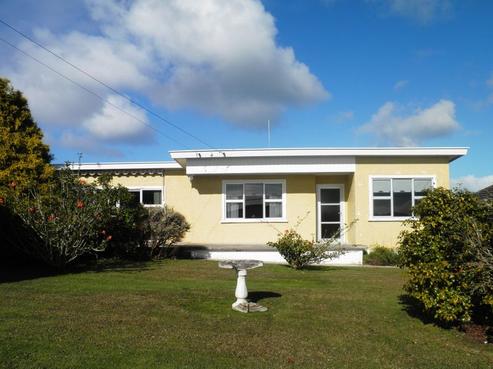 16 Montgomery Avenue, Onerahi