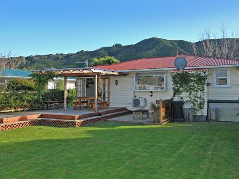6 California Drive, Totara Park