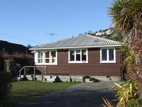 7 Bay View Road, Moncks Bay