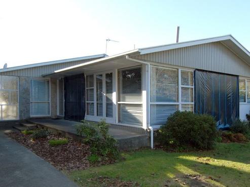 352 Memorial Avenue, Burnside