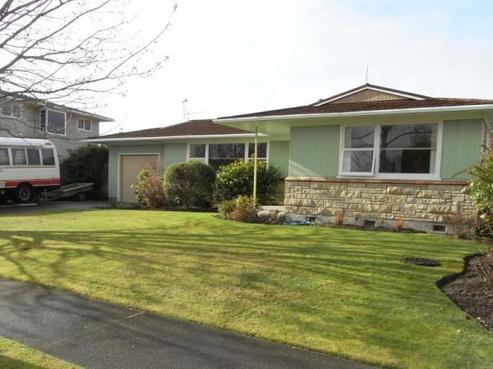 12 Mckeefry Avenue, Greenmeadows