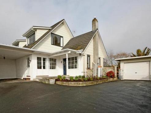 2/18 Chambers Street, Havelock North