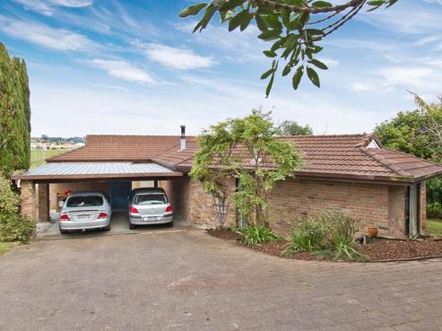 17 Billabong Place, Botany Downs