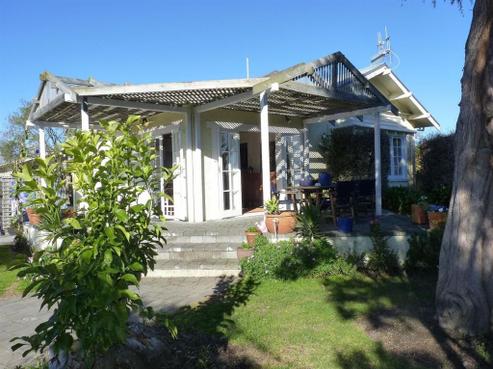 705 Henry Street, Raureka