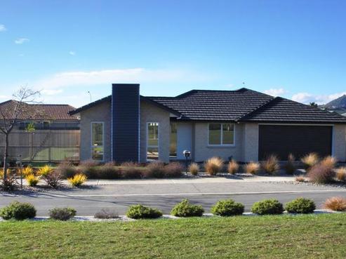 27 Hammill Grove, Stoke