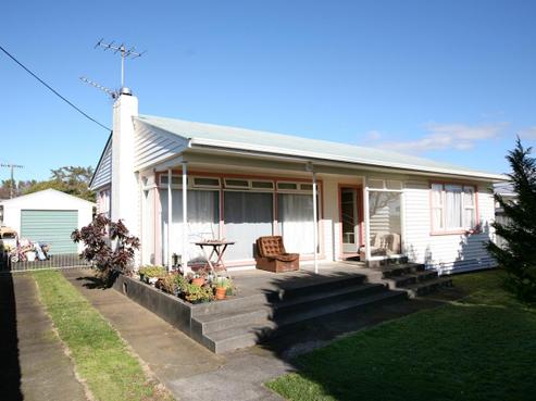 28 Cowling Road, Hurdon