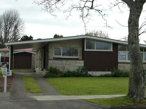 14 Crisp Avenue, Pukekohe