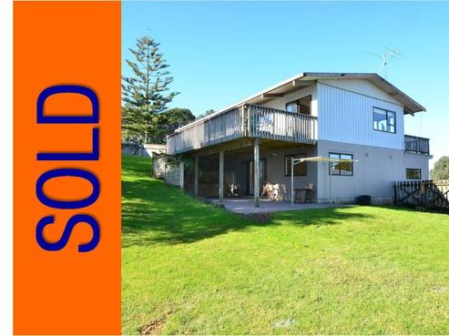 17 John Road, Stanmore Bay