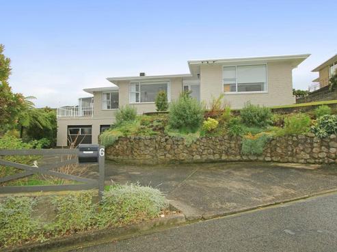6 Levin Grove, Kelson