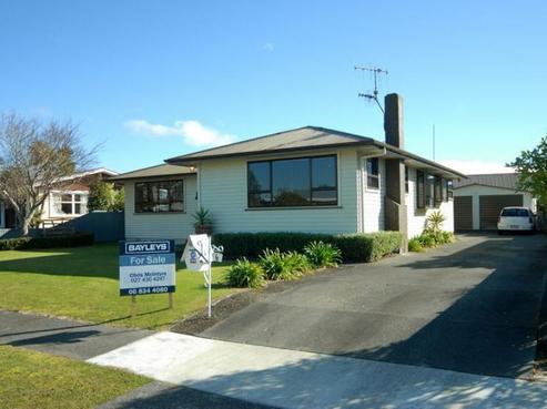 6 Grant Place, Greenmeadows