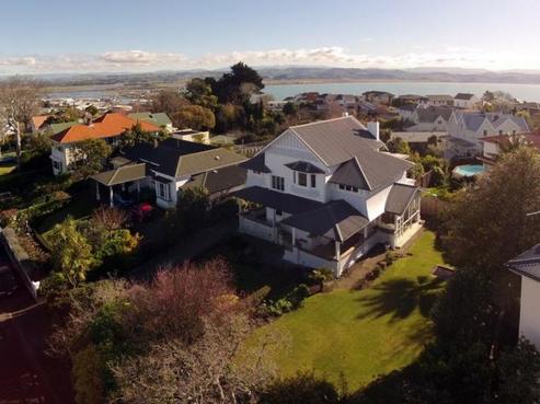 5 Cobden Road, Napier Hill