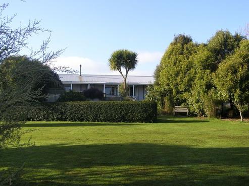 53 Takapu Road, Manakau