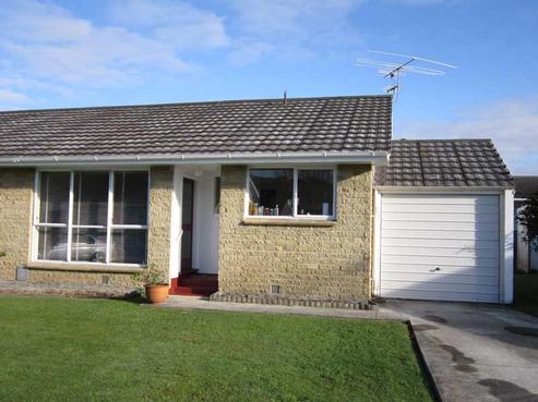 8/170 Waterloo Road, Central Hutt