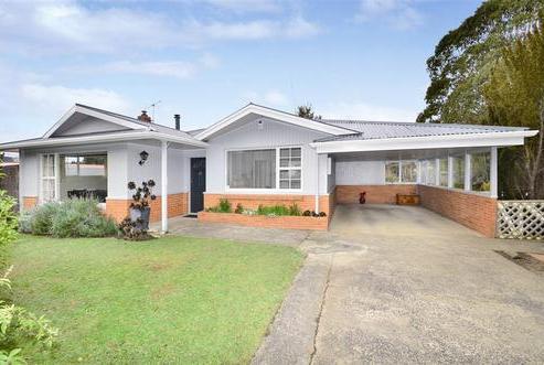 14 Pioneer Crescent, Helensburgh