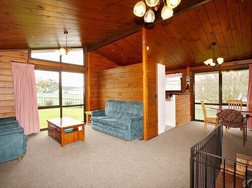 4 Skeet Place, Merrilands