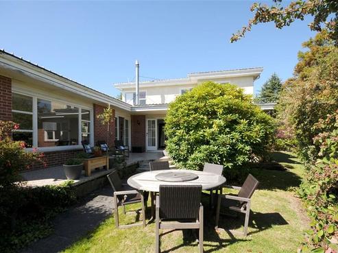 99A Saint Andrews Square, Strowan