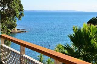 13 Swann Beach Road, Stanmore Bay