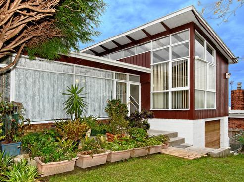 4 De Val Drive, Titirangi