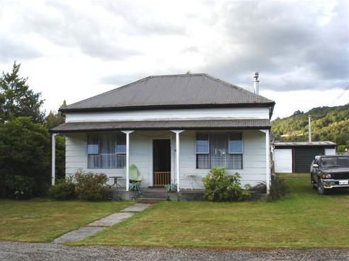44 Shiel Street, Reefton