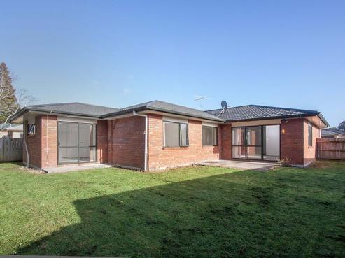 6 Neesons Way, Glendene