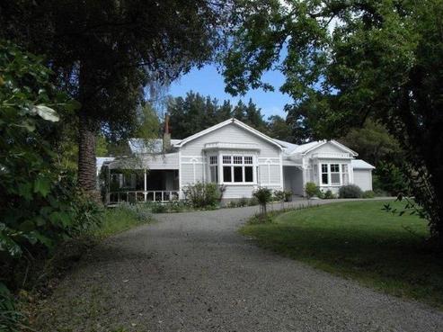 1027A Kahutara Road, Featherston