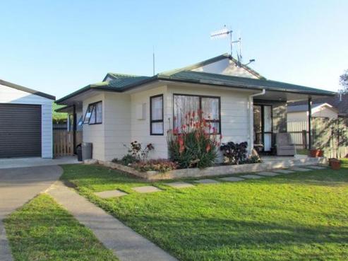 7 Perry Crescent, Greenmeadows