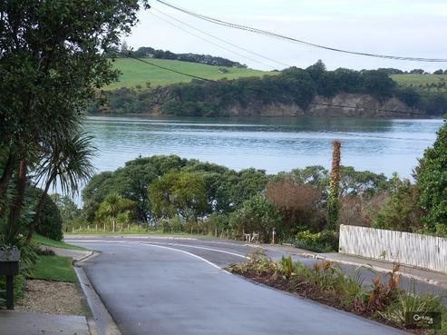 72 Shakespear Road, Army Bay