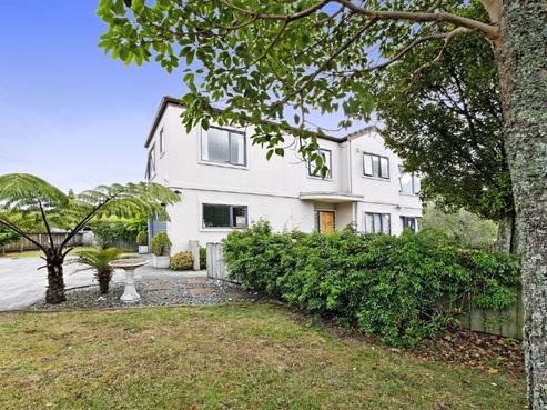 4/1 Kaurilands Road, Titirangi
