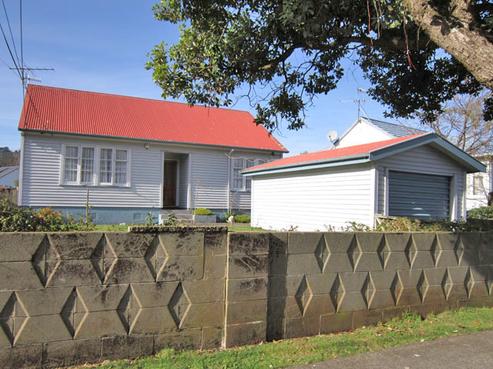 12 Lockwood Crescent, Taita